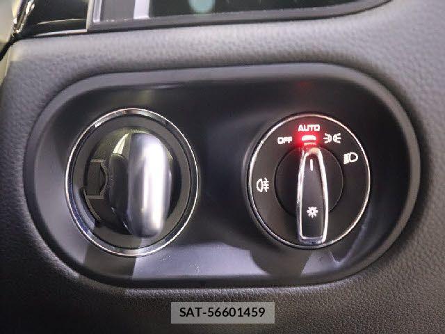 Porsche MACAN 2019-07 4329279-10