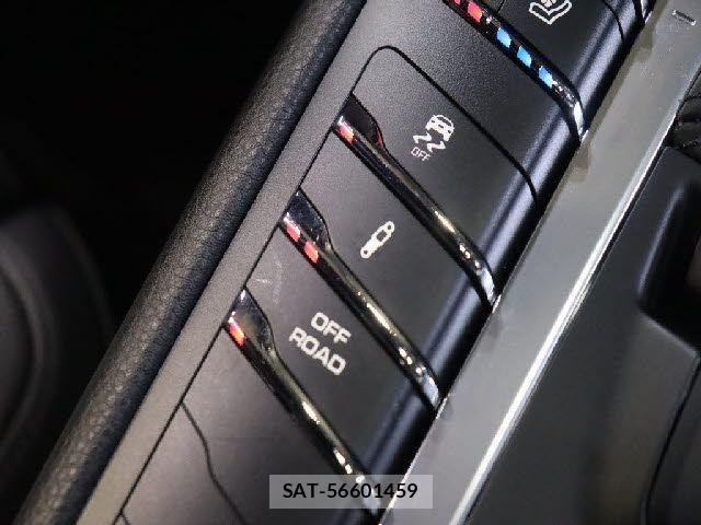 Porsche MACAN 2019-07 4329279-14