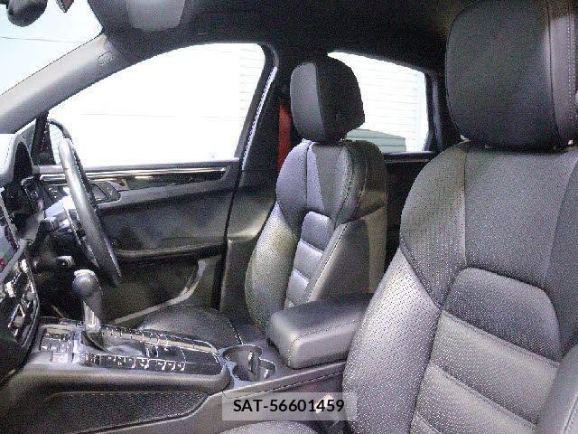 Porsche MACAN 2019-07 4329279-28