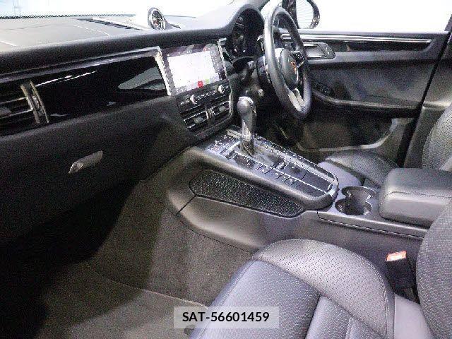 Porsche MACAN 2019-07 4329279-7