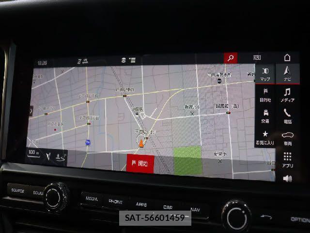 Porsche MACAN 2019-07 4329279-8