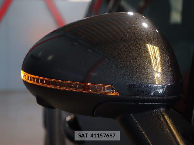 Porsche MACAN 2020-08 4599339-25
