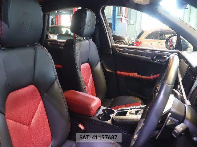 Porsche MACAN 2020-08 4599339-27
