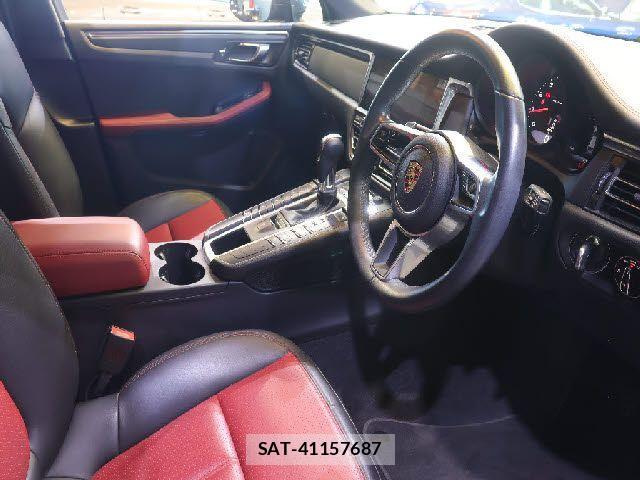 Porsche MACAN 2020-08 4599339-6