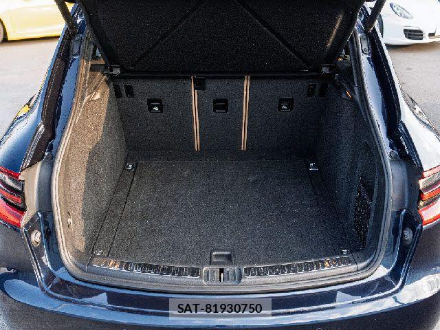 Porsche MACAN 2017-08 5875449-6