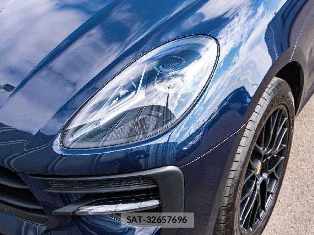 Porsche MACAN 2020-12 5875438-19