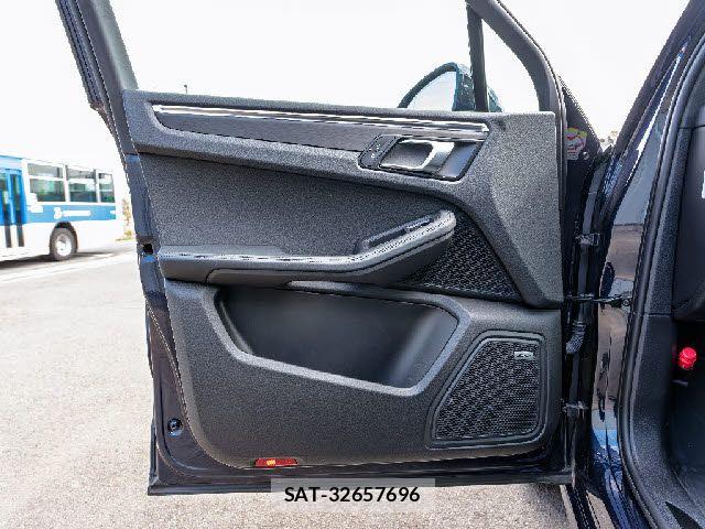 Porsche MACAN 2020-12 5875438-20