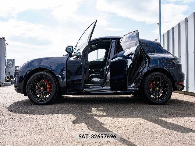 Porsche MACAN 2020-12 5875438-27