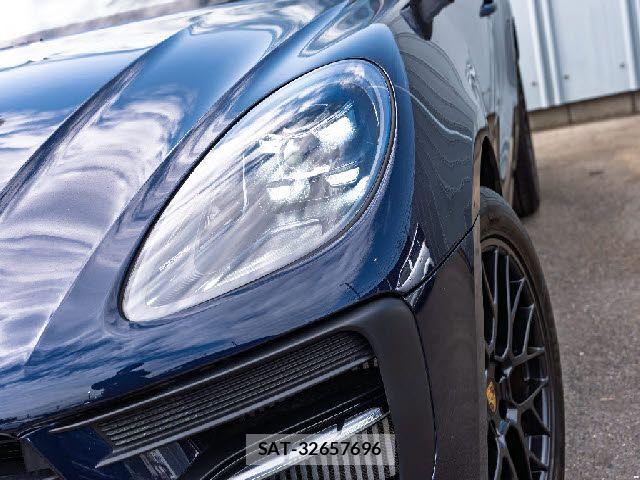 Porsche MACAN 2020-12 5875438-29