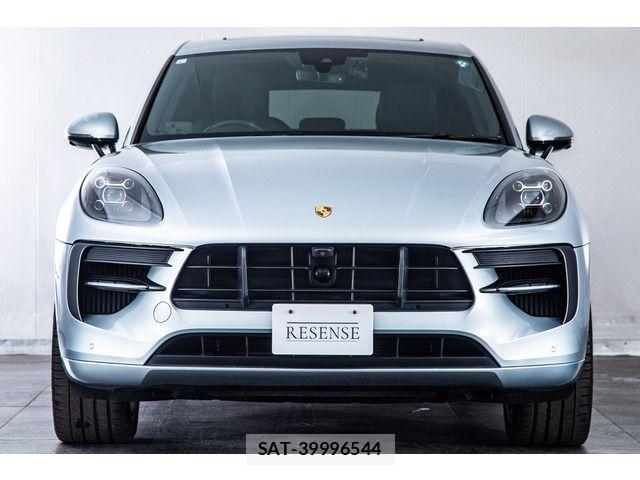 Porsche MACAN 2019-05 5875441-4