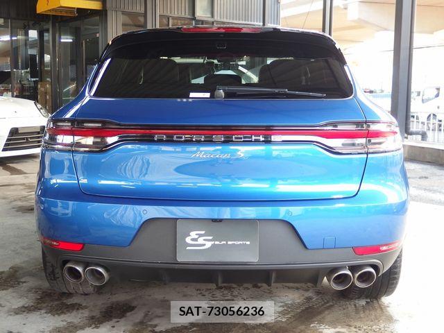 Porsche MACAN 2020-03 6016065-6