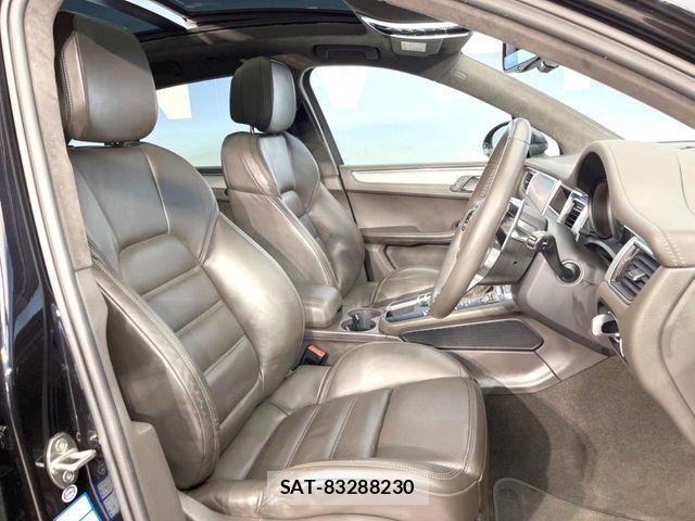 Porsche MACAN 2015-03 6016076-9
