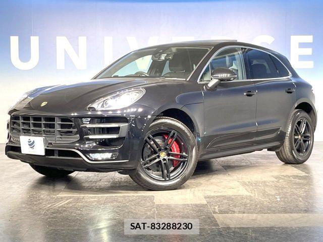 Porsche MACAN 2015-03 6016076-8