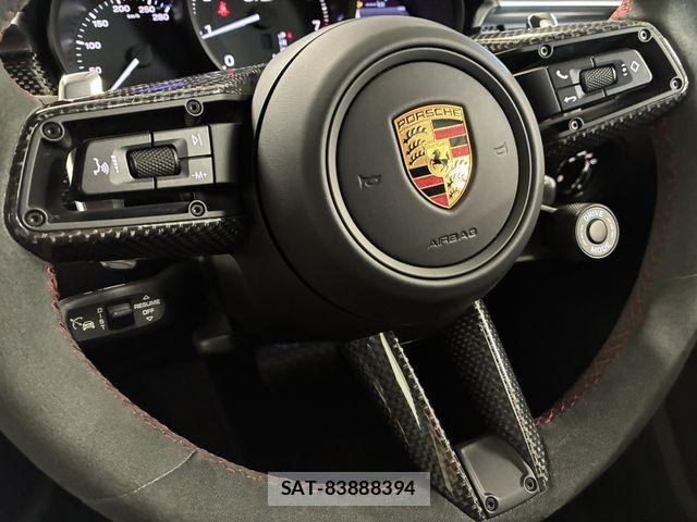 Porsche MACAN 2024-02 6016061-21