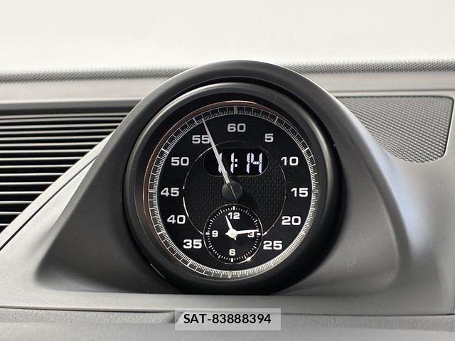 Porsche MACAN 2024-02 6016061-23