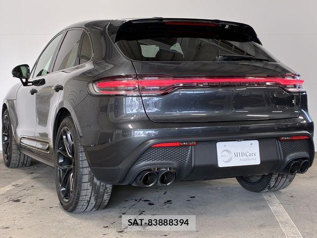 Porsche MACAN 2024-02 6016061-2