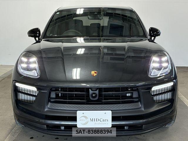 Porsche MACAN 2024-02 6016061-3