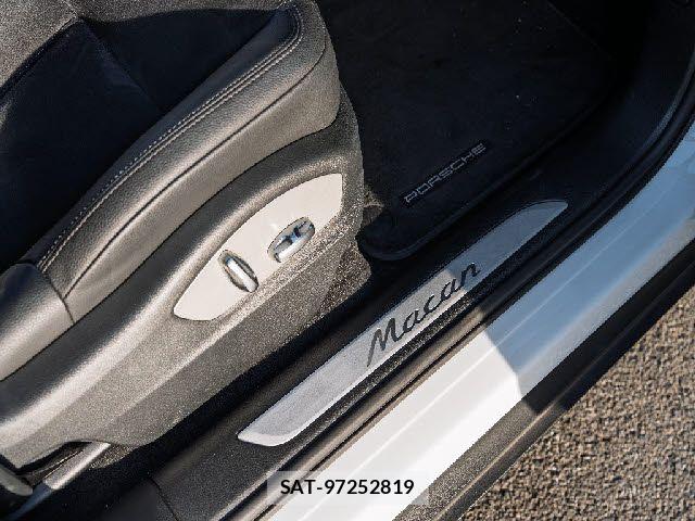 Porsche MACAN 2015-03 6246667-17