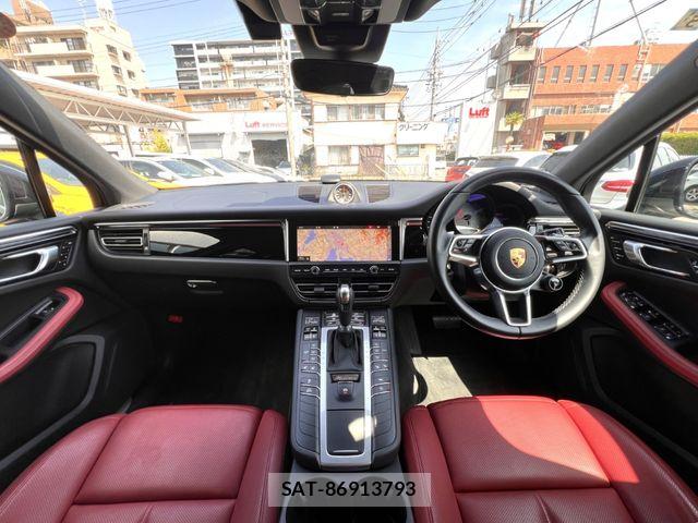 Porsche MACAN 2021-04 6272573-1
