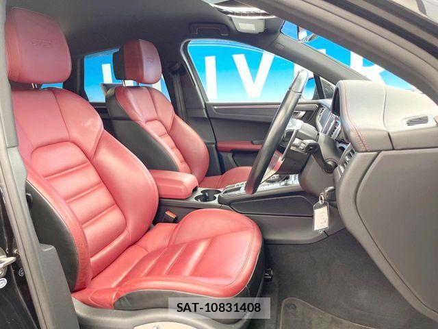 Porsche MACAN 2016-07 6305908-9