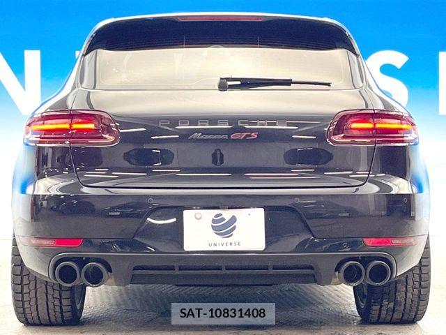 Porsche MACAN 2016-07 6305908-16