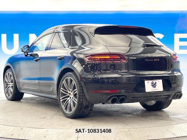 Porsche MACAN 2016-07 6305908-18