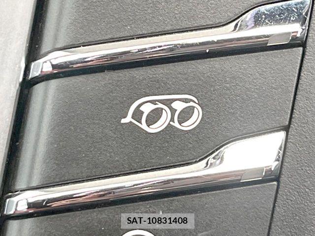 Porsche MACAN 2016-07 6305908-4