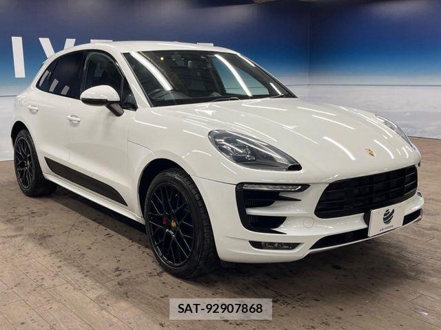 Porsche MACAN 2017-04 6527162-16