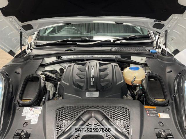 Porsche MACAN 2017-04 6527162-18