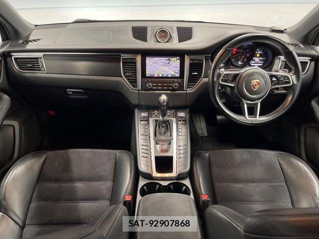 Porsche MACAN 2017-04 6527162-1