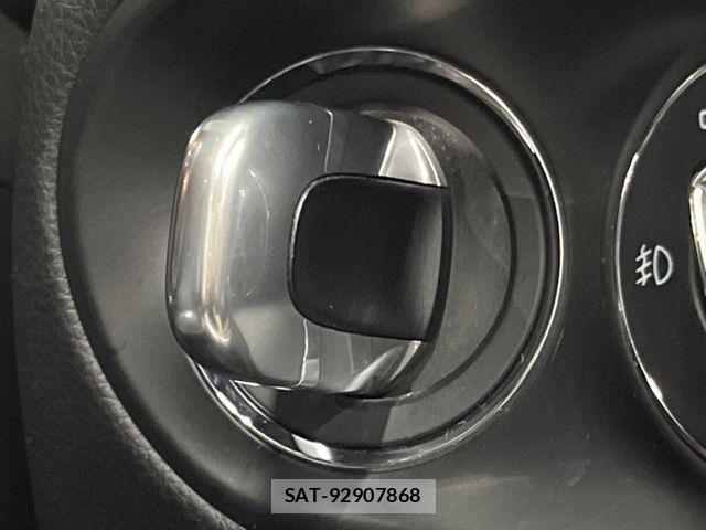 Porsche MACAN 2017-04 6527162-6
