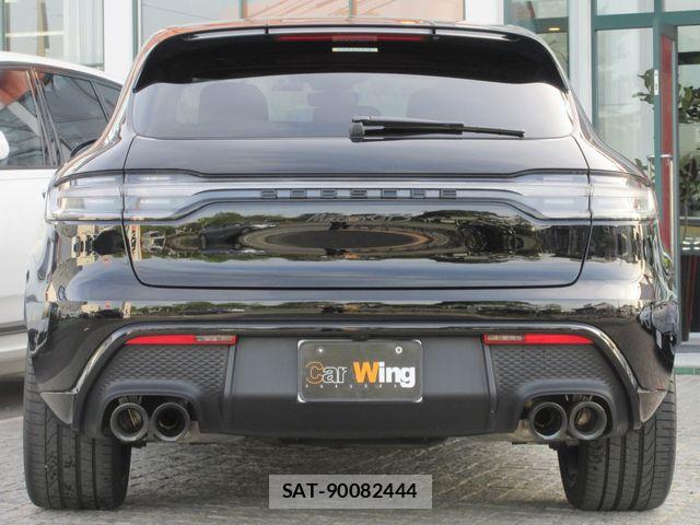 Porsche MACAN 2024-02 6546451-11