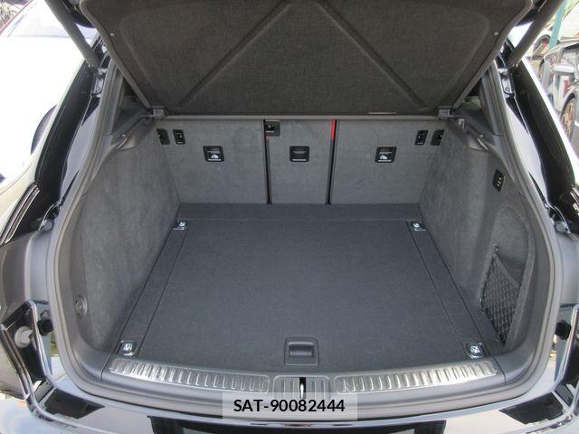 Porsche MACAN 2024-02 6546451-12