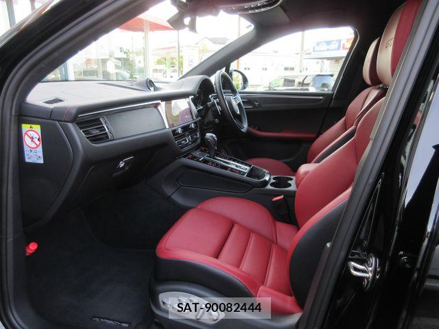 Porsche MACAN 2024-02 6546451-17