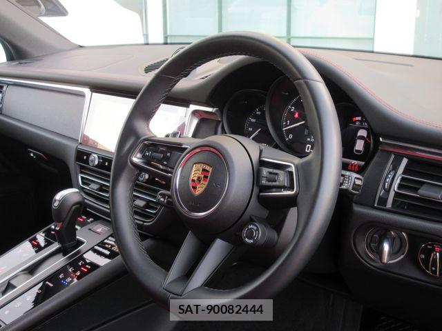 Porsche MACAN 2024-02 6546451-20