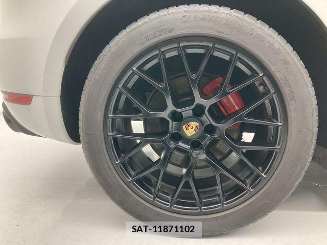 Porsche MACAN 2020-06 6614150-10