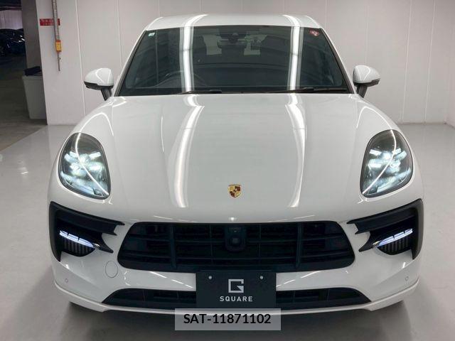 Porsche MACAN 2020-06 6614150-17