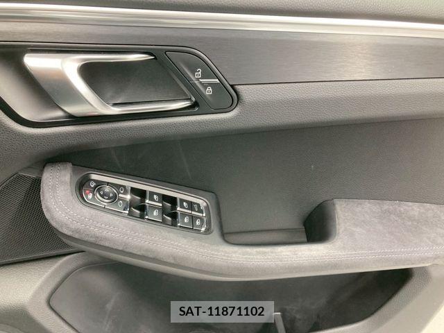 Porsche MACAN 2020-06 6614150-29