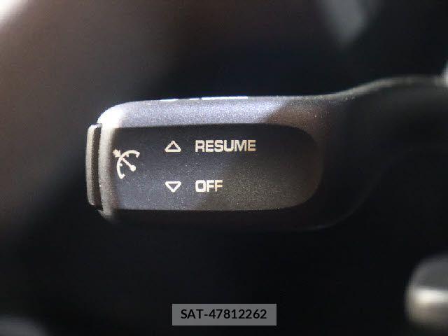 Porsche MACAN 2018-08 6614151-12