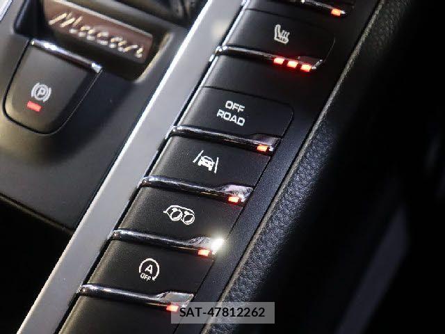Porsche MACAN 2018-08 6614151-15
