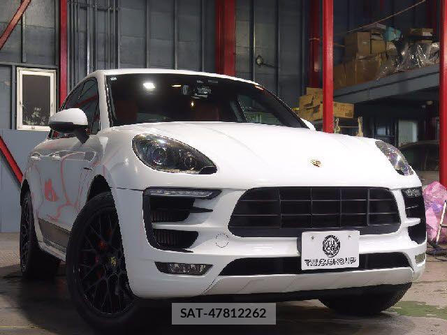 Porsche MACAN 2018-08 6614151-19
