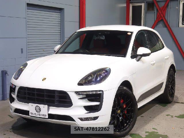 Porsche MACAN 2018-08 6614151-20