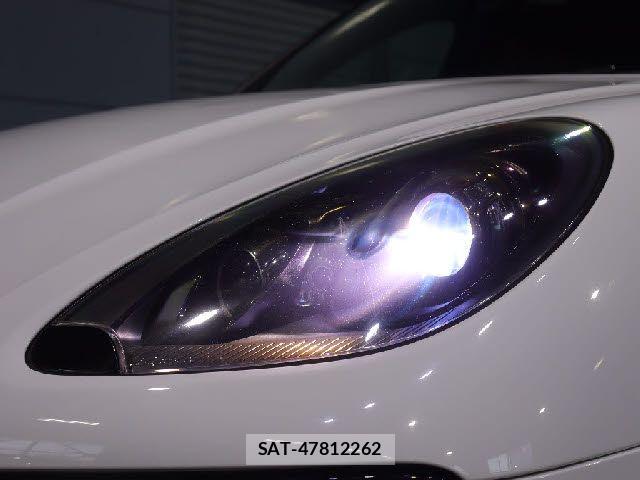 Porsche MACAN 2018-08 6614151-23