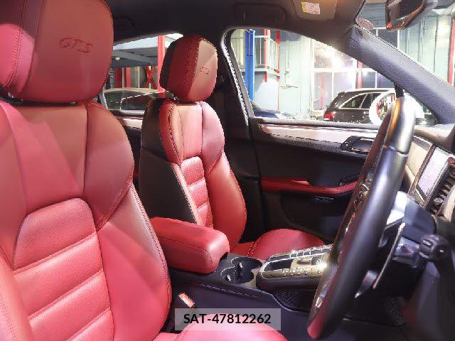 Porsche MACAN 2018-08 6614151-27