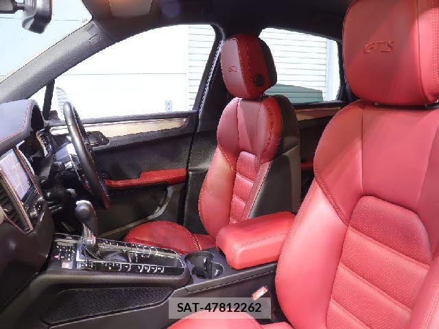 Porsche MACAN 2018-08 6614151-28