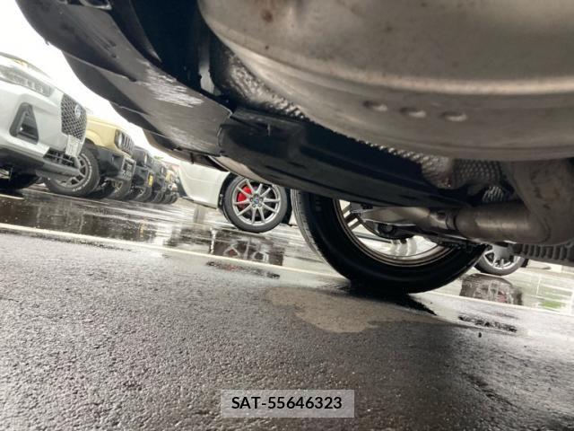 Porsche MACAN 2015-12 6614154-11
