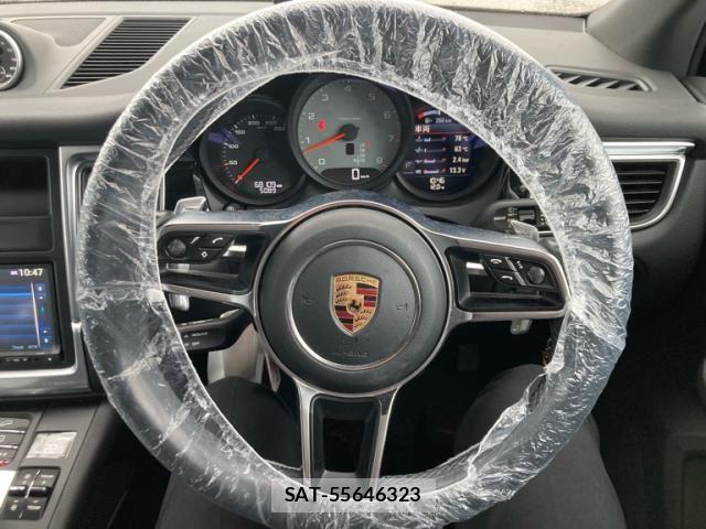 Porsche MACAN 2015-12 6614154-22