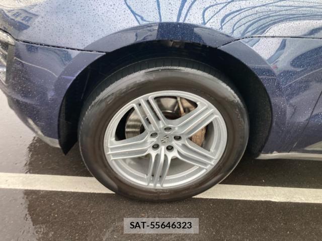 Porsche MACAN 2015-12 6614154-3