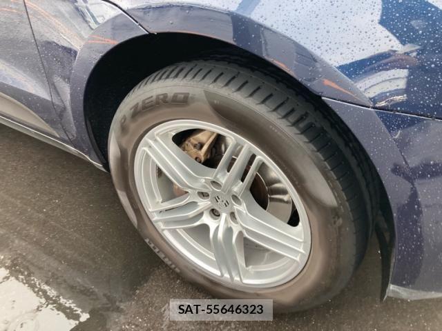 Porsche MACAN 2015-12 6614154-5