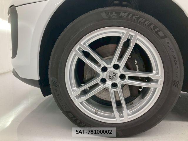 Porsche MACAN 2023-03 6614149-15